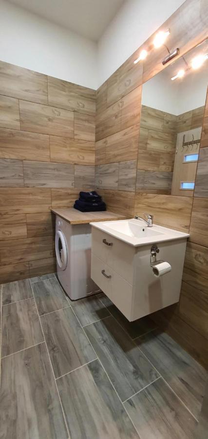 Apartment 35M2 Karlovy Vary Esterno foto