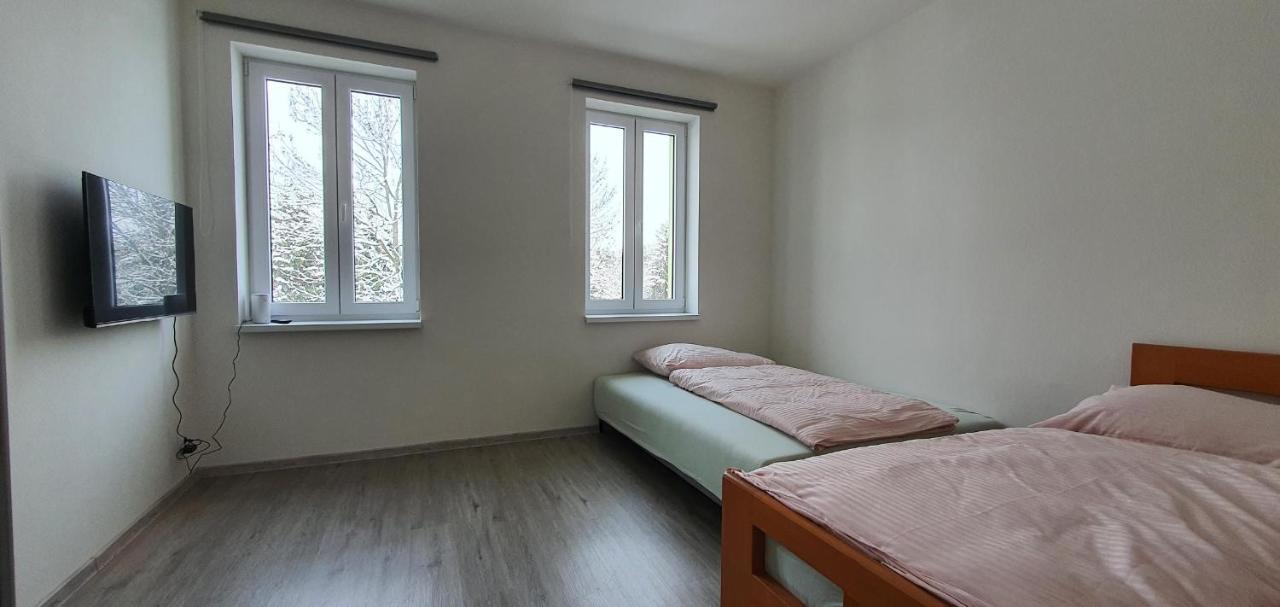 Apartment 35M2 Karlovy Vary Esterno foto